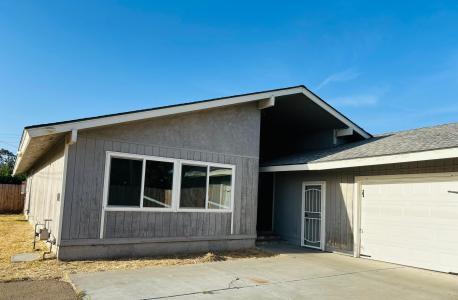 11557 4th Place, Hanford, Californie 93230, États-Unis