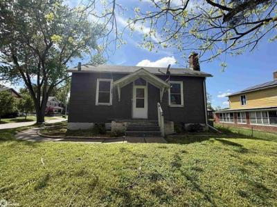 103 N. Garfield, Burlington, Iowa 52601, USA