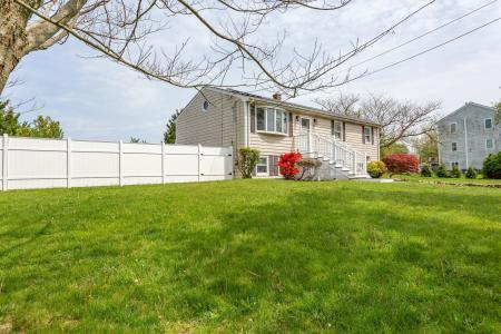 688 Sodom Rd, Westport, Massachusetts 02790, USA