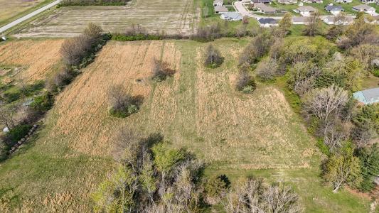 49 Urbandale, Moberly, Missouri 65270, USA
