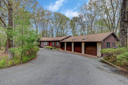 809 Blackbirch Court, Lords Valley, Pennsylvania 18428, HOA KỲ