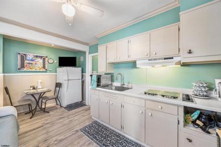 302 E. Buttercup #6, Wildwood Crest, New Jersey 08260, HOA KỲ