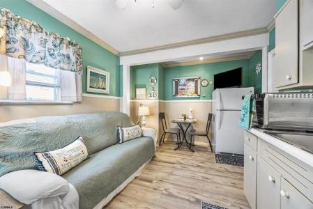 302 E. Buttercup #6, Wildwood Crest, New Jersey 08260, HOA KỲ