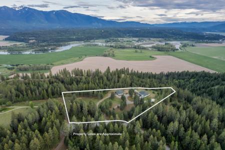 684 Chute Canyon Way, Bonners Ferry,, Idaho 83805, États-Unis