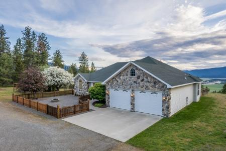 684 Chute Canyon Way, Bonners Ferry,, Idaho 83805, États-Unis