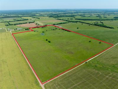 00 CR 14200, Blossom, Texas 75416, USA
