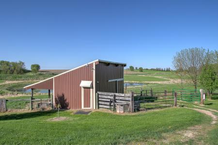 2200 405th Avenue NW, Braham, Minnesota 55006