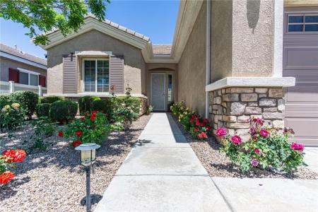 19478 Big Horn Street, Apple Valley, California 92308, USA