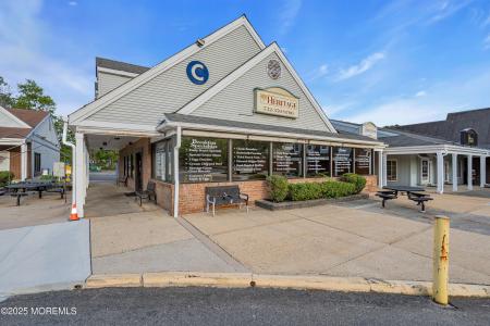 108 Lacey Road #8, Whiting, New Jersey 08759, États-Unis