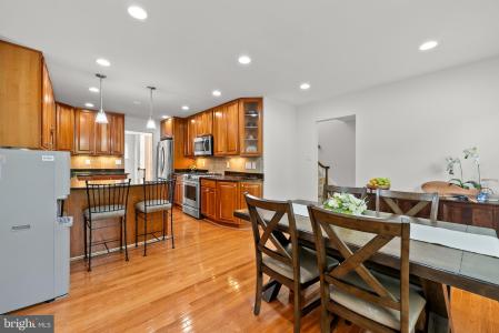 4630 Luxberry Drive, Fairfax, Wirginia 22032, USA