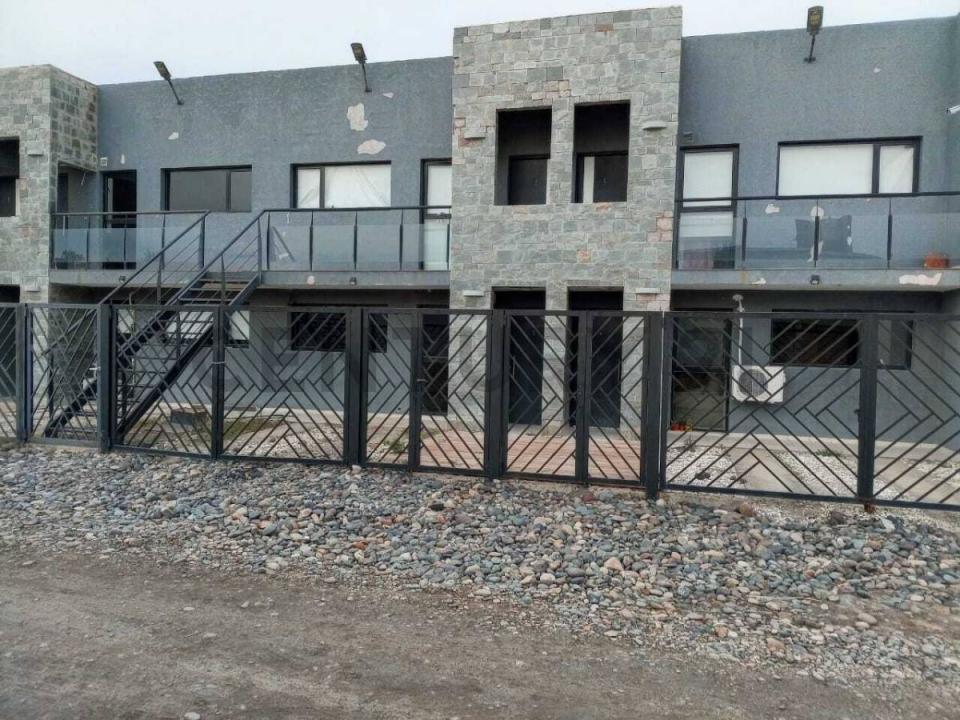 Recalde 504, Allen, Rio Negro 8328, Argentina