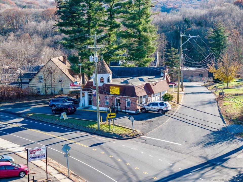 166 S Riverside Avenue, Plymouth, Connecticut 06786, Estados Unidos