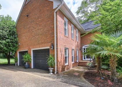 705 Marlbank Dr, Yorktown, Virginia 23692, USA