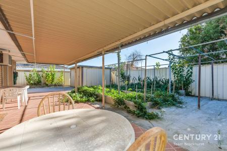 9 Apley Street, Maddington, WA 6109, Australia