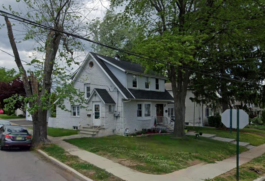65 Catherine Ave 2nd Floor, Saddle Brook, New Jersey 07663
