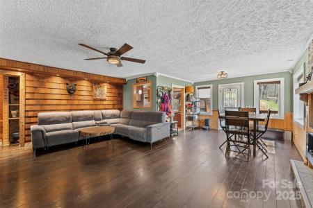 3610 Collettsville Road, Lenoir, Carolina Del Norte 28645, Estados Unidos