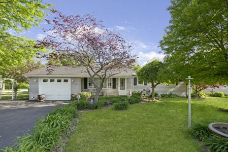 24758 W Junior Avenue, Channahon, Illinois 60410, USA