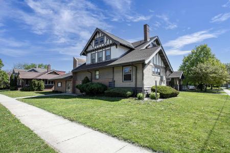 634 Wisconsin Street, Oshkosh, Висконсин 54901, Соединенные Штаты