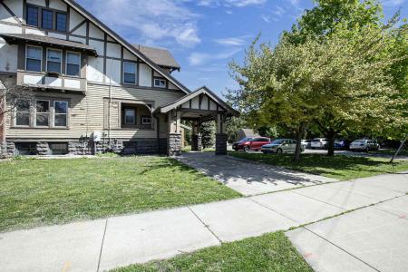 634 Wisconsin Street, Oshkosh, Висконсин 54901, Соединенные Штаты