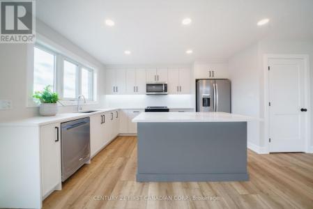 27 POSTMA CRESCENT, North Middlesex (alisa Craig), Ontario N0M 1A0, Kanada