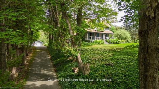 403288 GREY ROAD 4 HIGHWAY W, West Grey, Ontario N0G 1R0, Kanada