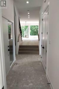83 BOYCE AVENUE, Ottawa, אונטריו K2B 6J1, קנדה