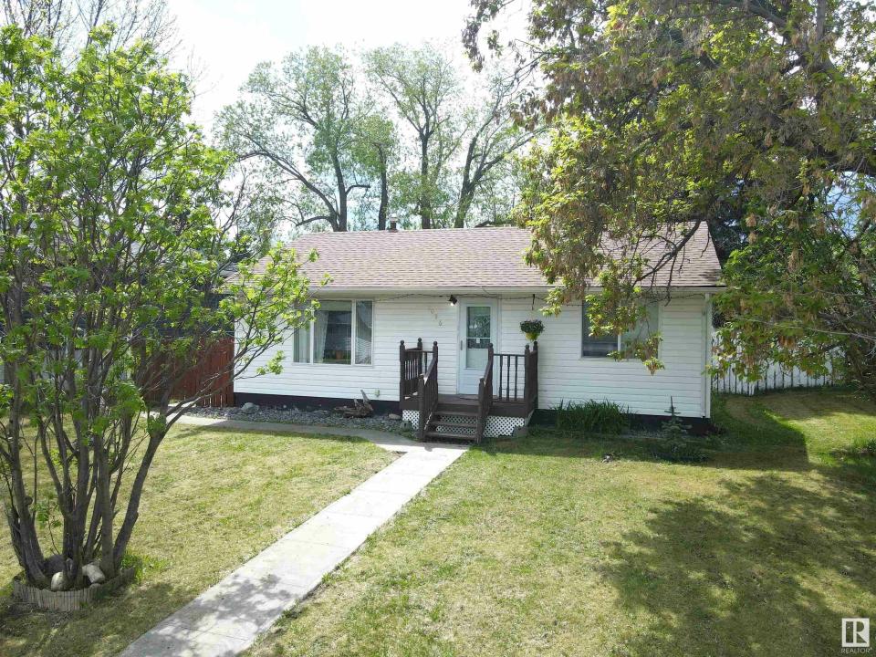 5096 45 STREET, Drayton Valley, Alberta T7A 1C2, Kanada
