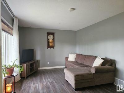 5096 45 STREET, Drayton Valley, Alberta T7A 1C2, Kanada