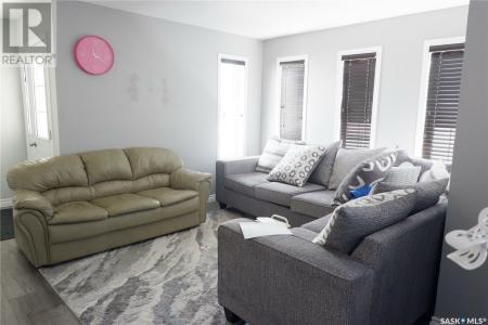 216 DOMINION ROAD, Assiniboia, Saskatchewan S0H 0B0, Canada