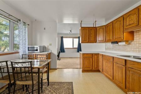 404 6TH AVENUE W, Biggar, Saskatchewan S0K 0M0, Canada