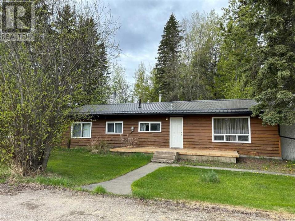 5452 1ST AVENUE, Faust, Alberta T0G 0X0, Kanada