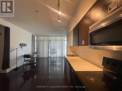 33 CHARLES STREET EAST, Toronto (bay Street Corridor), Ontario M4Y 1R9, Canada