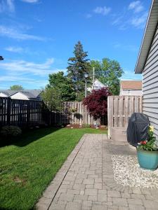 19 BARDOL AVENUE S, Fort Erie, Ontario L2A 6R4, Canada