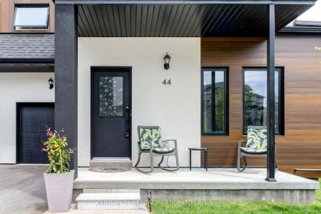 44 RUBY CRESCENT, Orillia, Ontario L3V 8M3, Canada