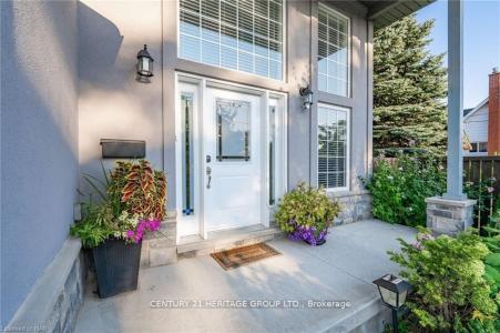 5286 BUCHANAN AVENUE, Niagara Falls, Ontario L2E 5A8, Canada