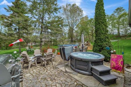 1647 COUNTY ROAD 10 N/A, Prince Edward County, Ontario K0K 1P0, Canada