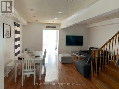 598 DOLLY BIRD LANE, Mississauga (meadowvale Village), Ontario L5W 1G7, Canada