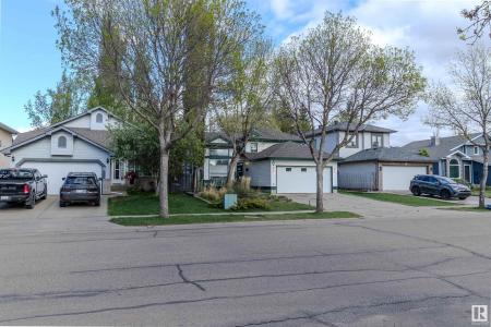 23 OAKMONT DRIVE, St. Albert, 앨버타주 T8N 6K6, 캐나다