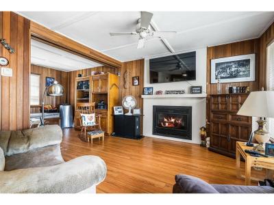 435 WILLOW STREET, Cultus Lake, British Columbia V2R 4Z4, Canada