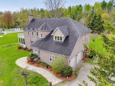 67 Ch. Loretta Loop, Chelsea, Québec J9B 1L8, Canada