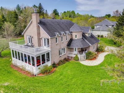 67 Ch. Loretta Loop, Chelsea, Québec J9B 1L8, Canada