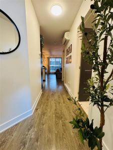 201 Place du Clair-Bois, Sainte-Anne-des-Plaines, Quebec J5N 1C1, Kanada