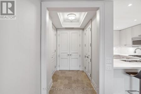 155 ST CLAIR AVENUE WEST, Toronto (casa Loma), Ontario M4V 0A1, Canadá