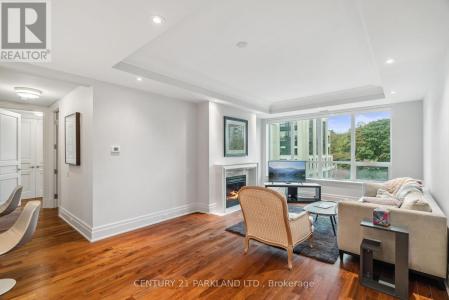 155 ST CLAIR AVENUE WEST, Toronto (casa Loma), Ontario M4V 0A1, Canadá