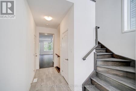 13 ABBY DRIVE, Wasaga Beach, Ontario L9Z 0K1, Kanada
