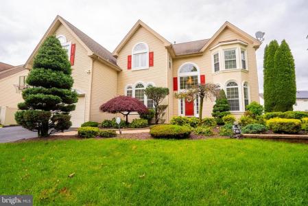 4 Bernadette Circle, Monmouth Junction, NJ 08852, USA
