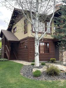 1305 Greystone, McCall, Idaho 83638, USA