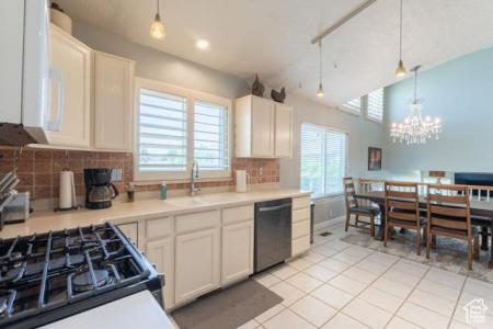 4707 W GRANADA HILLS CT, West Jordan, Utah 84088
