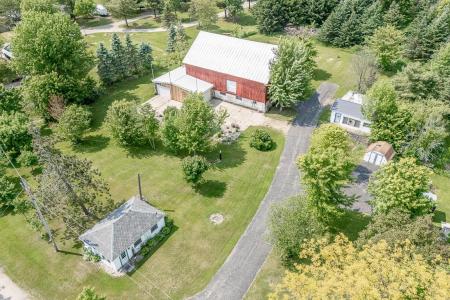 E8130 Flease Road, New London, Wisconsin 54961-8021