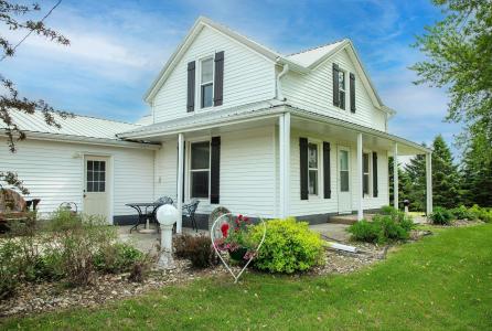 2415 110th Street, Fredericksburg, Iowa 50630, USA